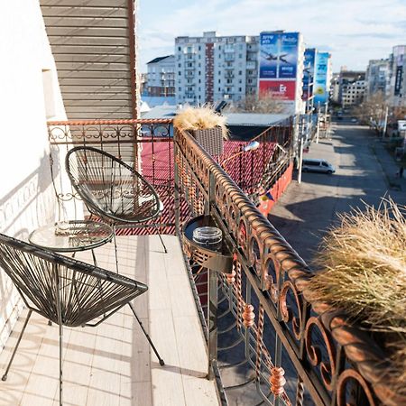 Hoshen Hotel Umanʼ Exterior foto
